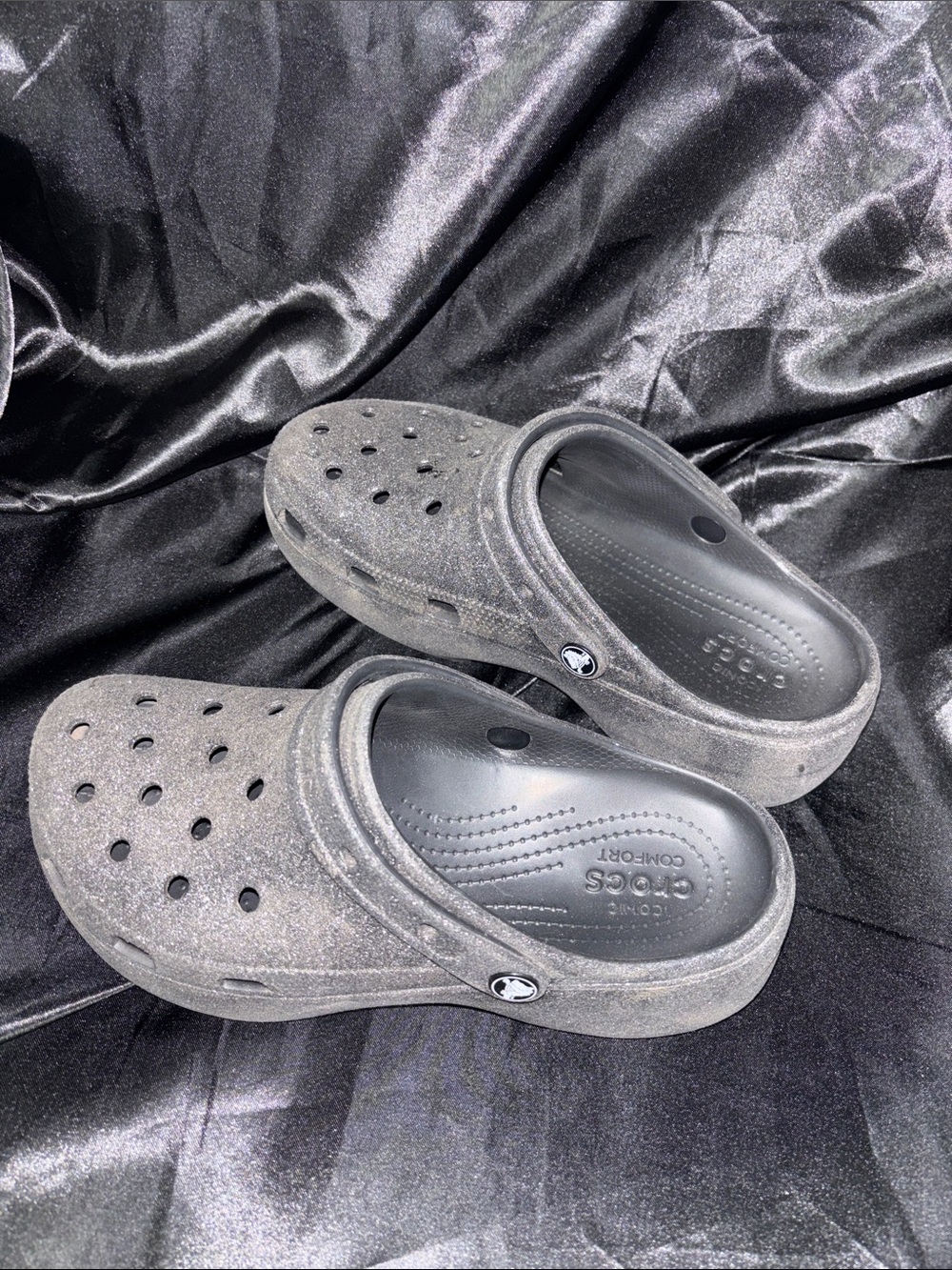 CROCS Women’s Platform Glitter Black Clogs Size W9 Almost New - Picture 4 of 4